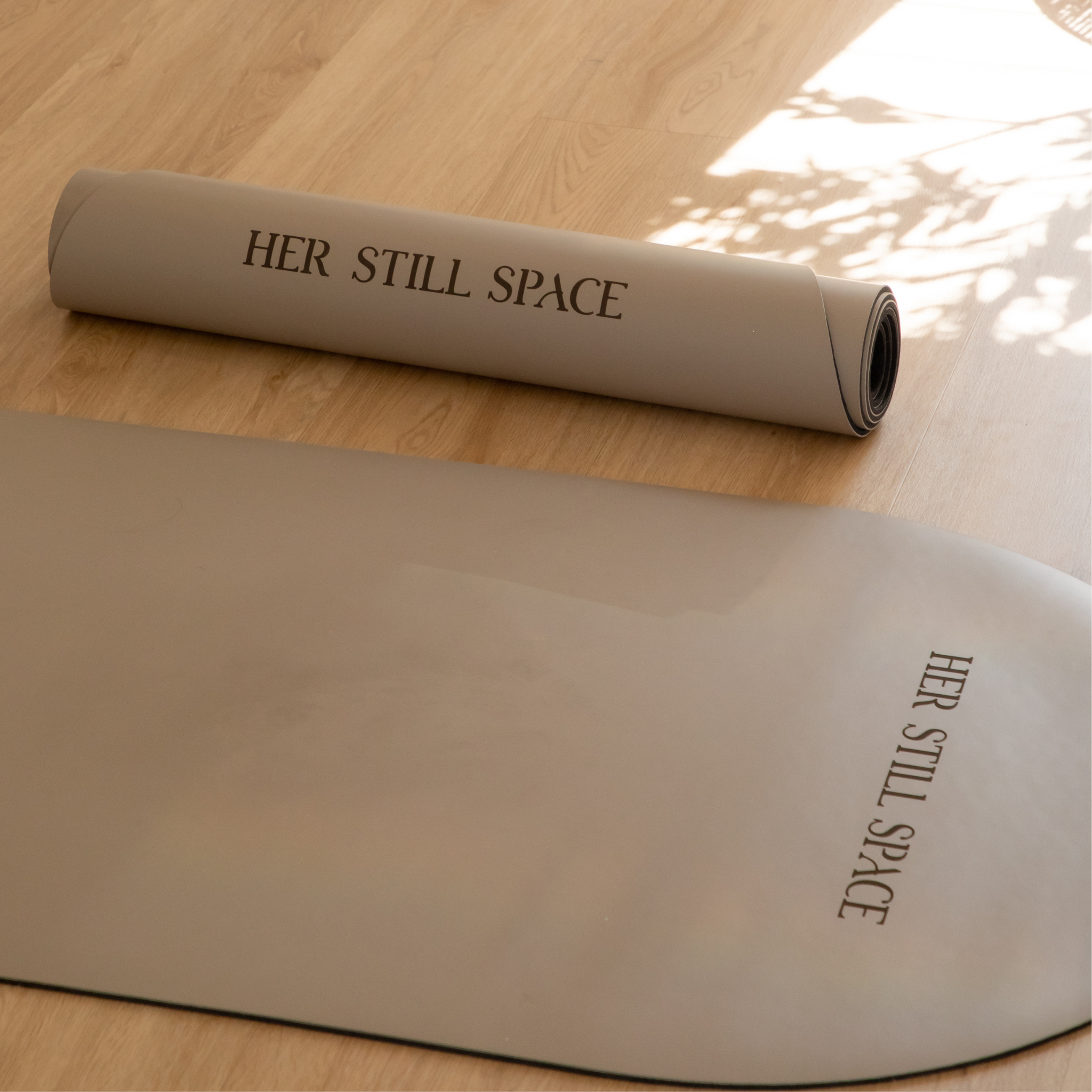 Her Still Space Pilates Mat