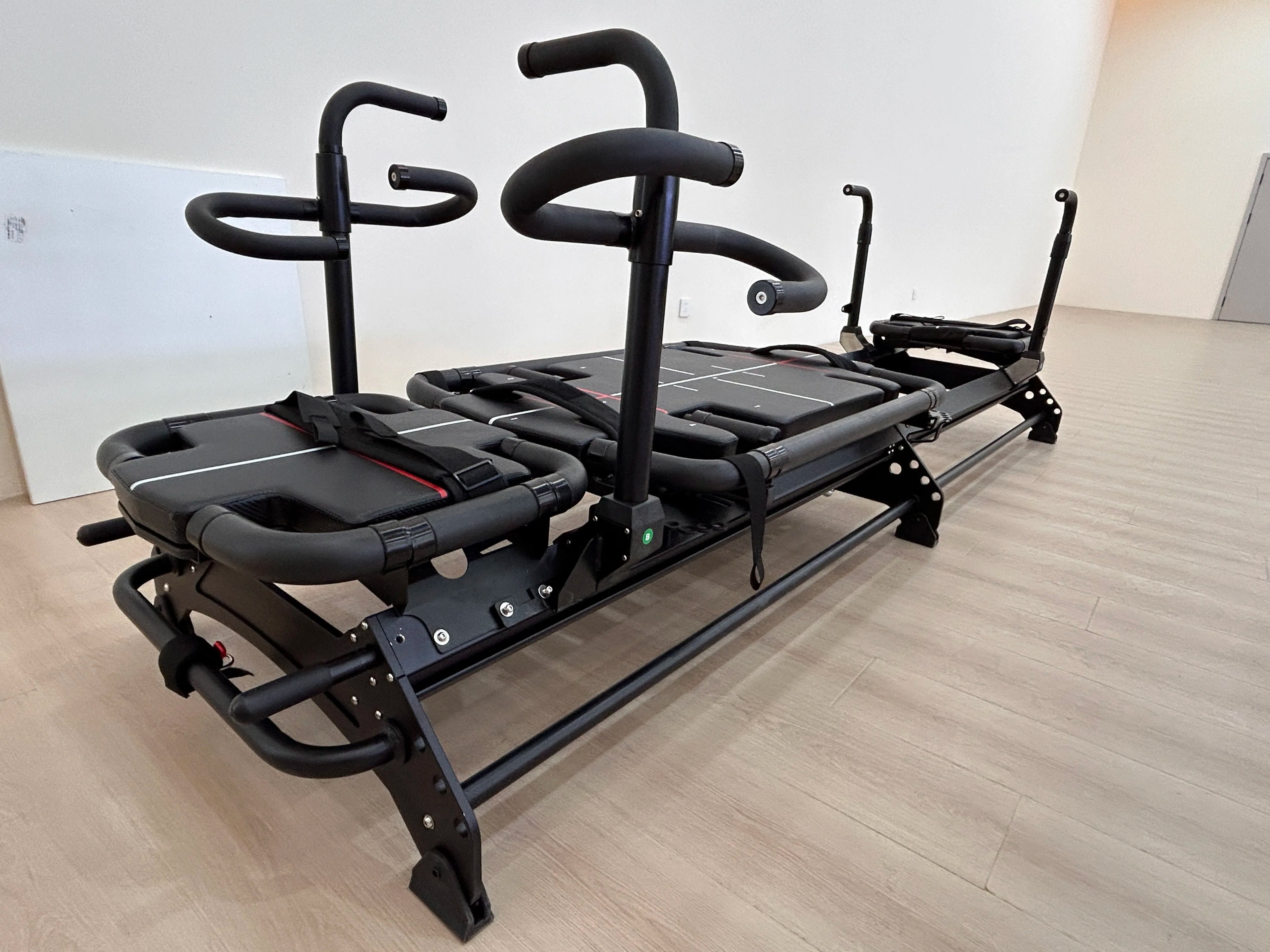 Megaformer L3 Commercial Pilates Reformer Aluminum Black 125in