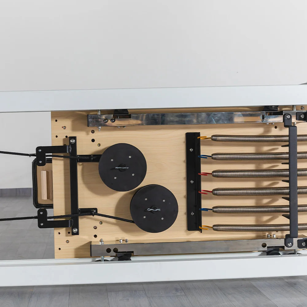 AW04 Classical Pilates Reformer Machine Solid Core Bed