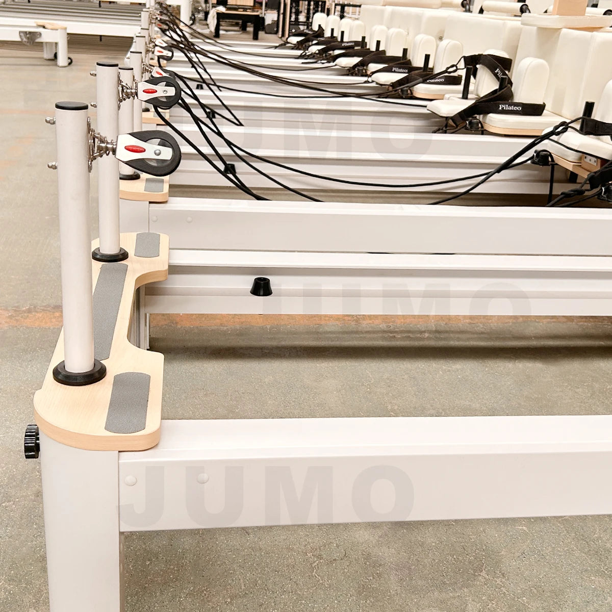 Commercial Aluminum Pilates Reformer Studio Grade White Adjustable