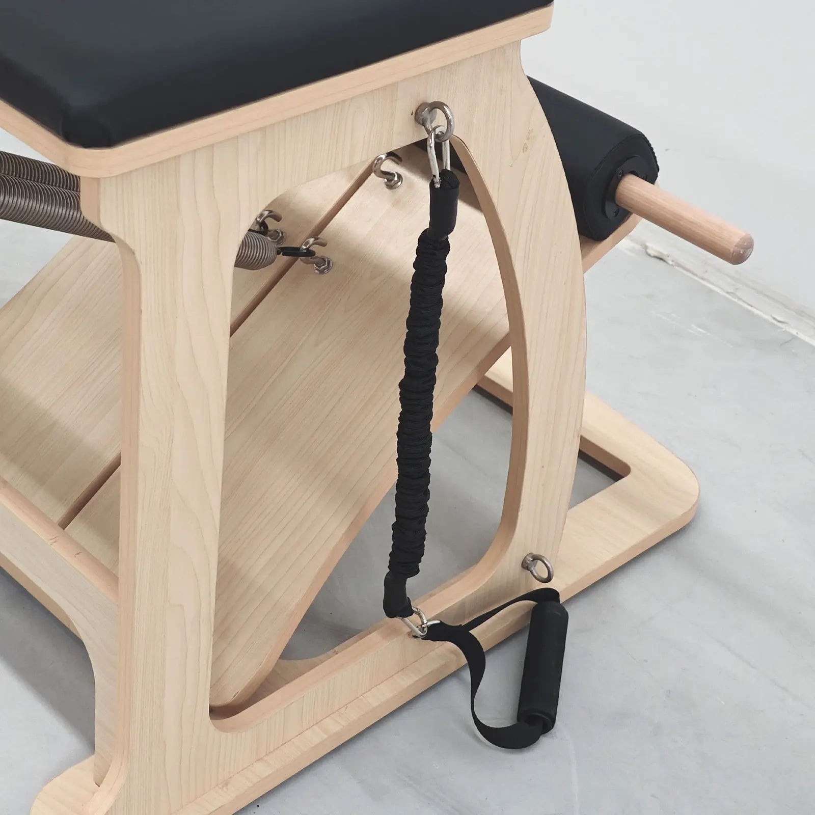 Wunda Pilates Chair Single Pedal Split Pedal Black 31x25x25in