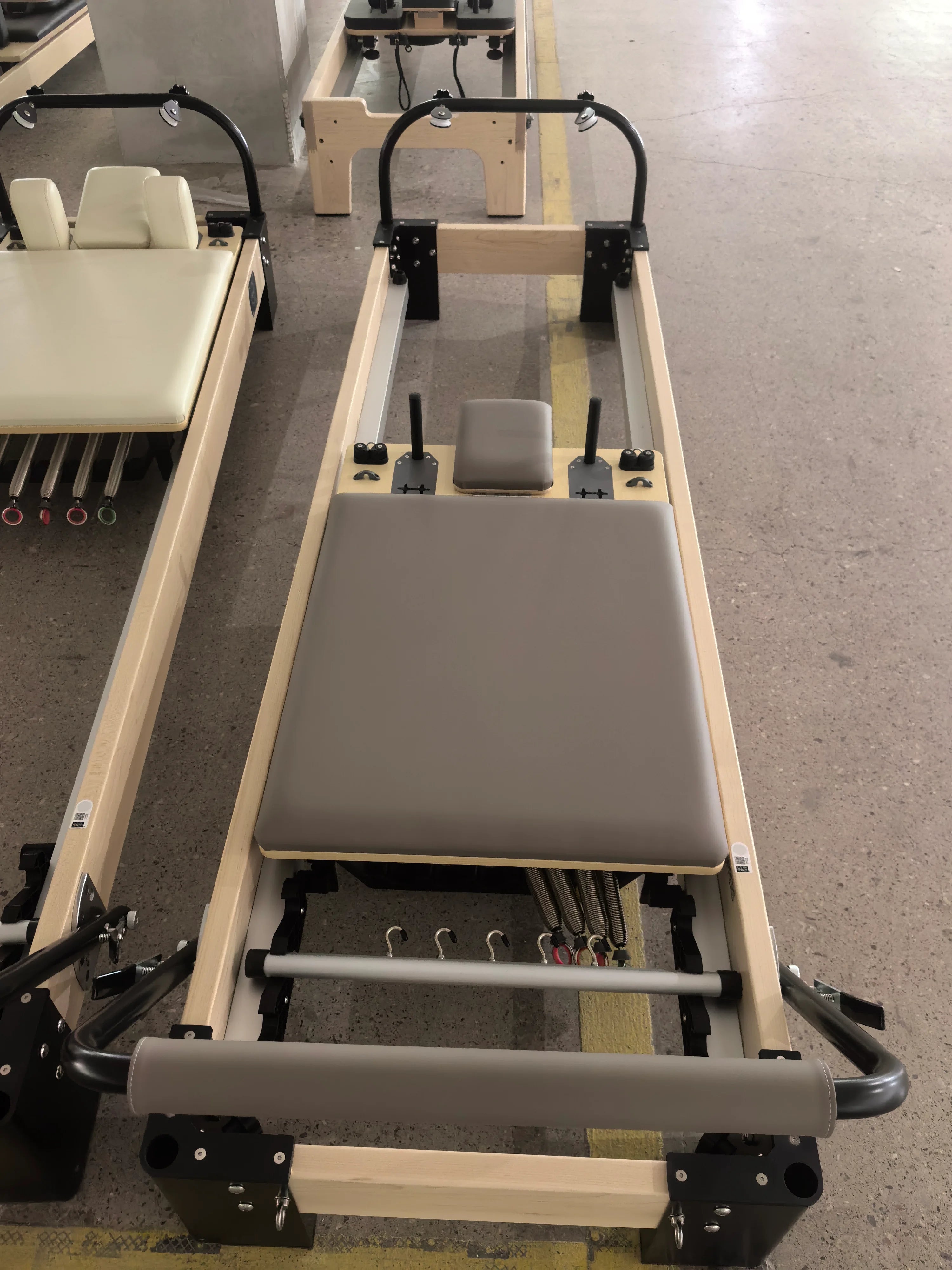 Maple Wood Pilates Reformer Studio Machine 232.5x69x73cm