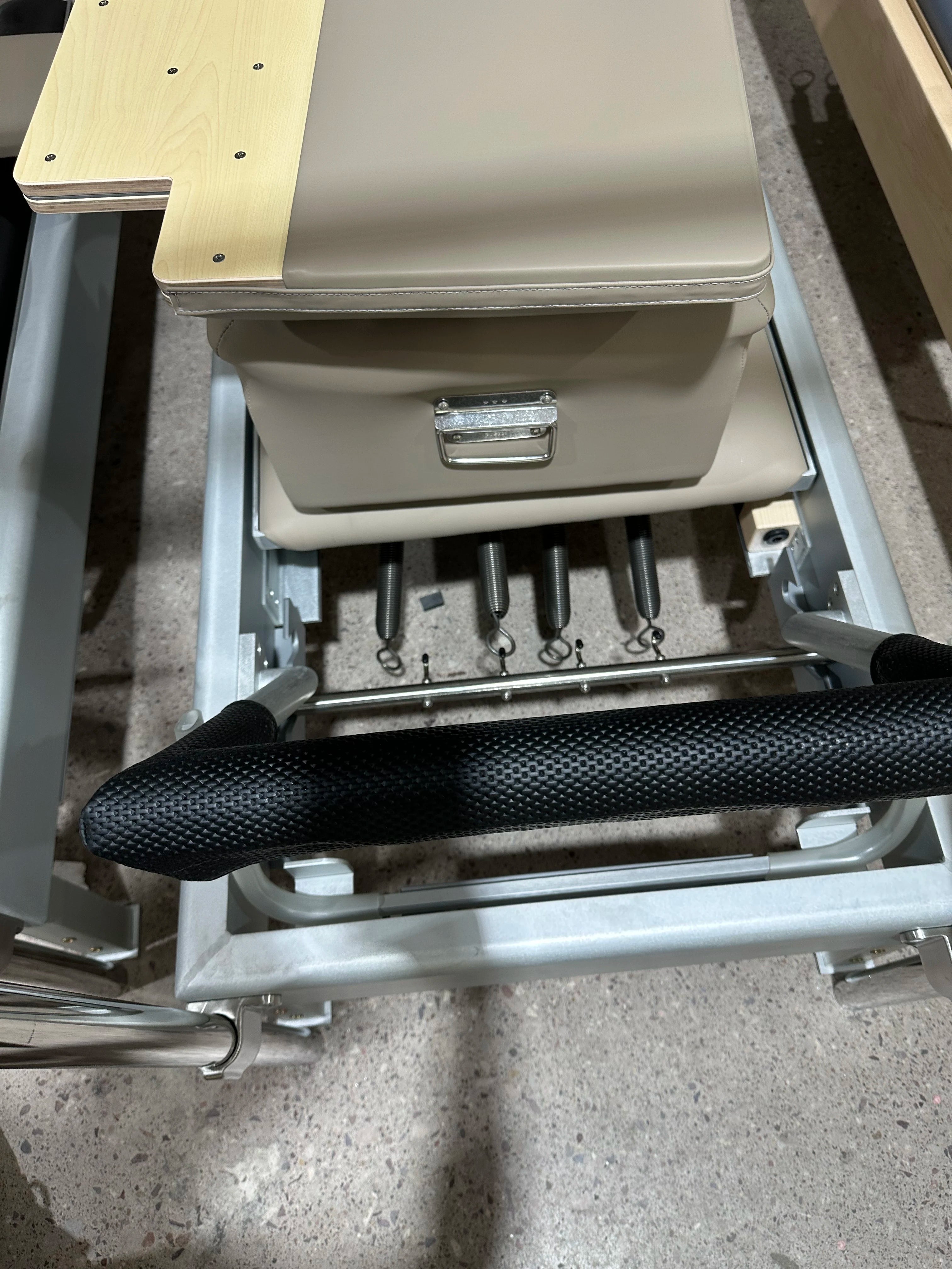 Professional Aluminum Pilates Cadillac Reformer Studio Equipment