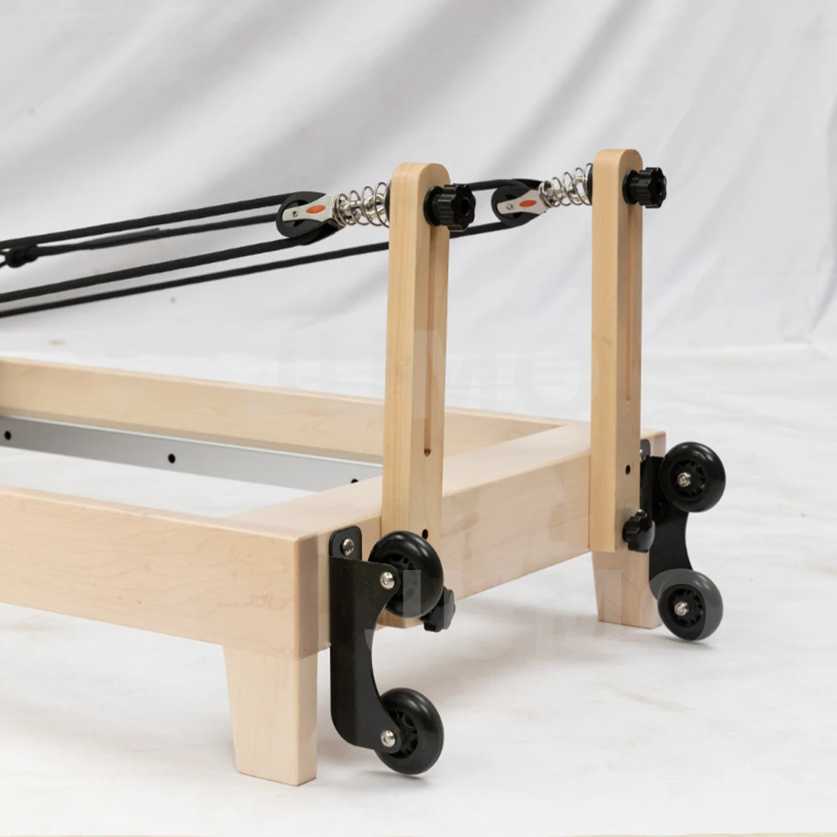 JUMO Foldable Maple Wood Pilates Reformer Studio Equipment
