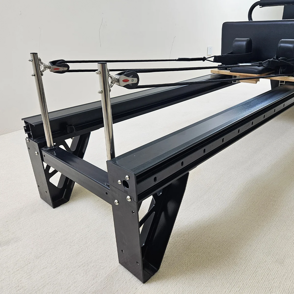 Aluminum Pilates Reformer Commercial Grade Adjustable Bed 2380mm