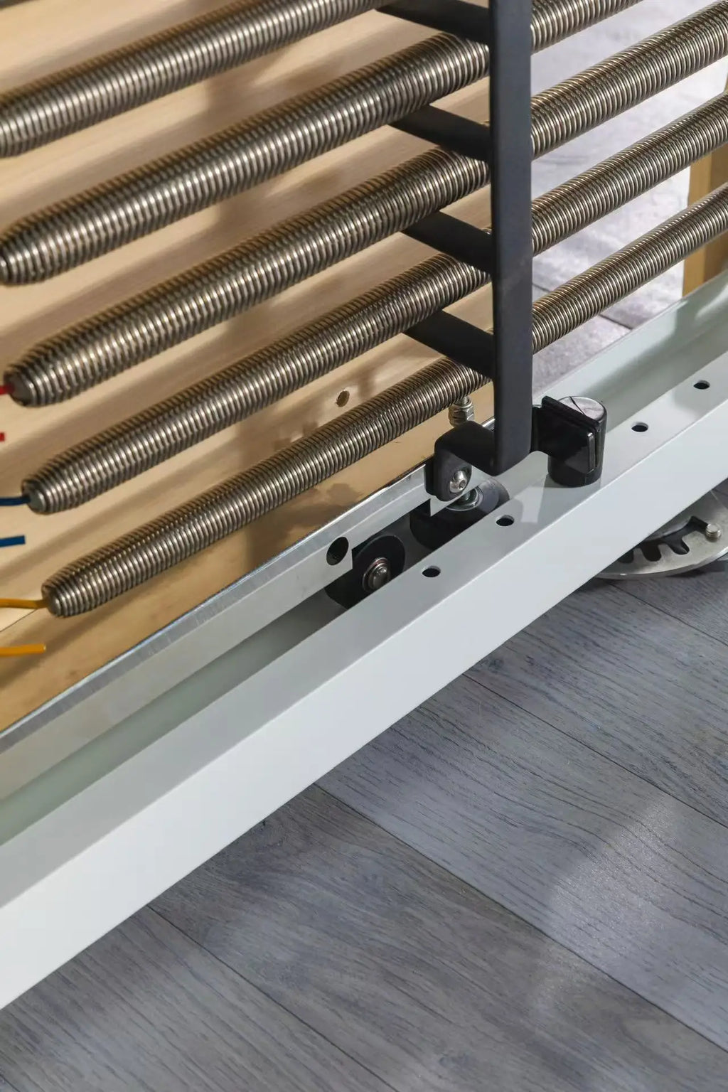 Professional Aluminum Pilates Reformer With Tower 2550mm White