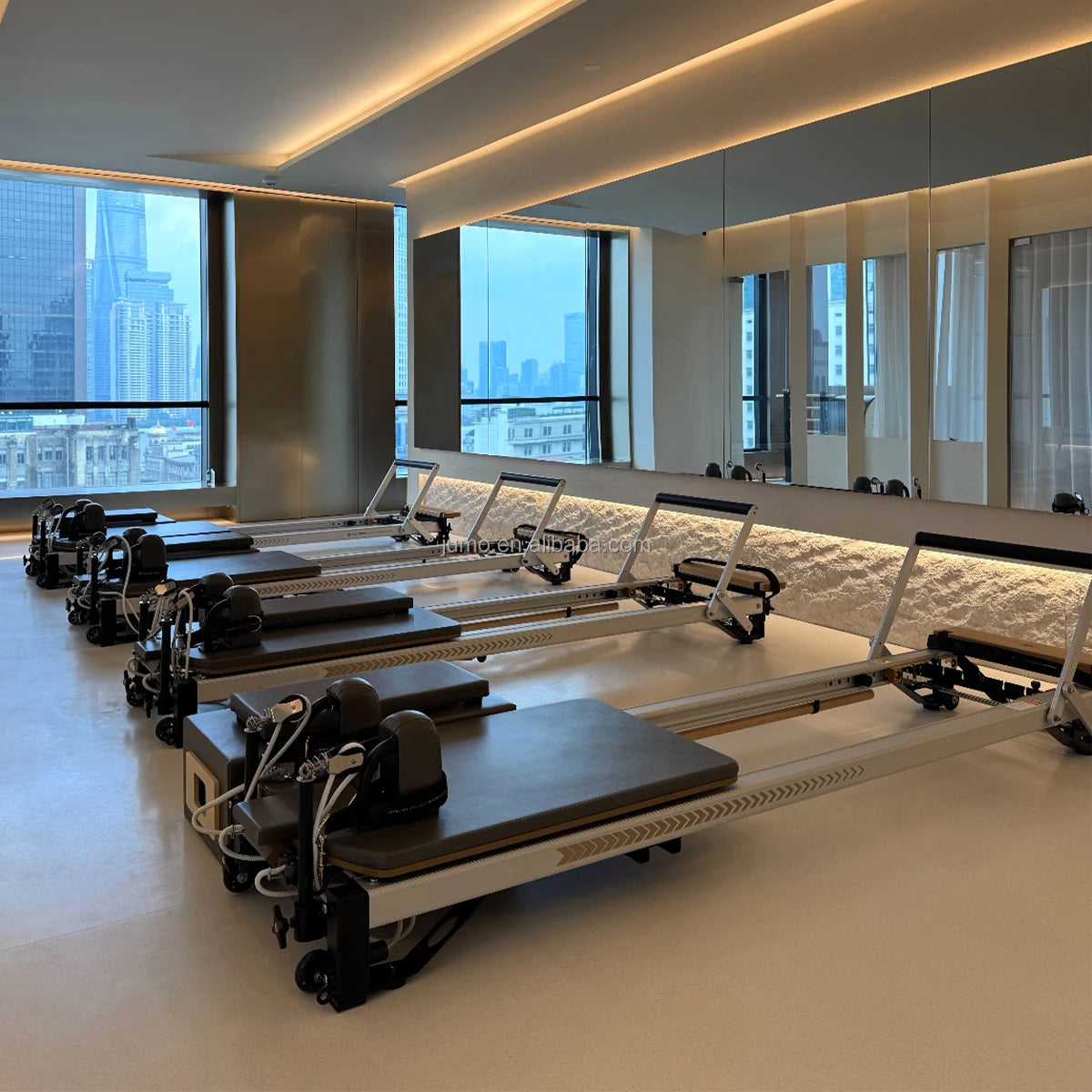 ITV4 Aluminum Pilates Reformer Commercial Grade Black