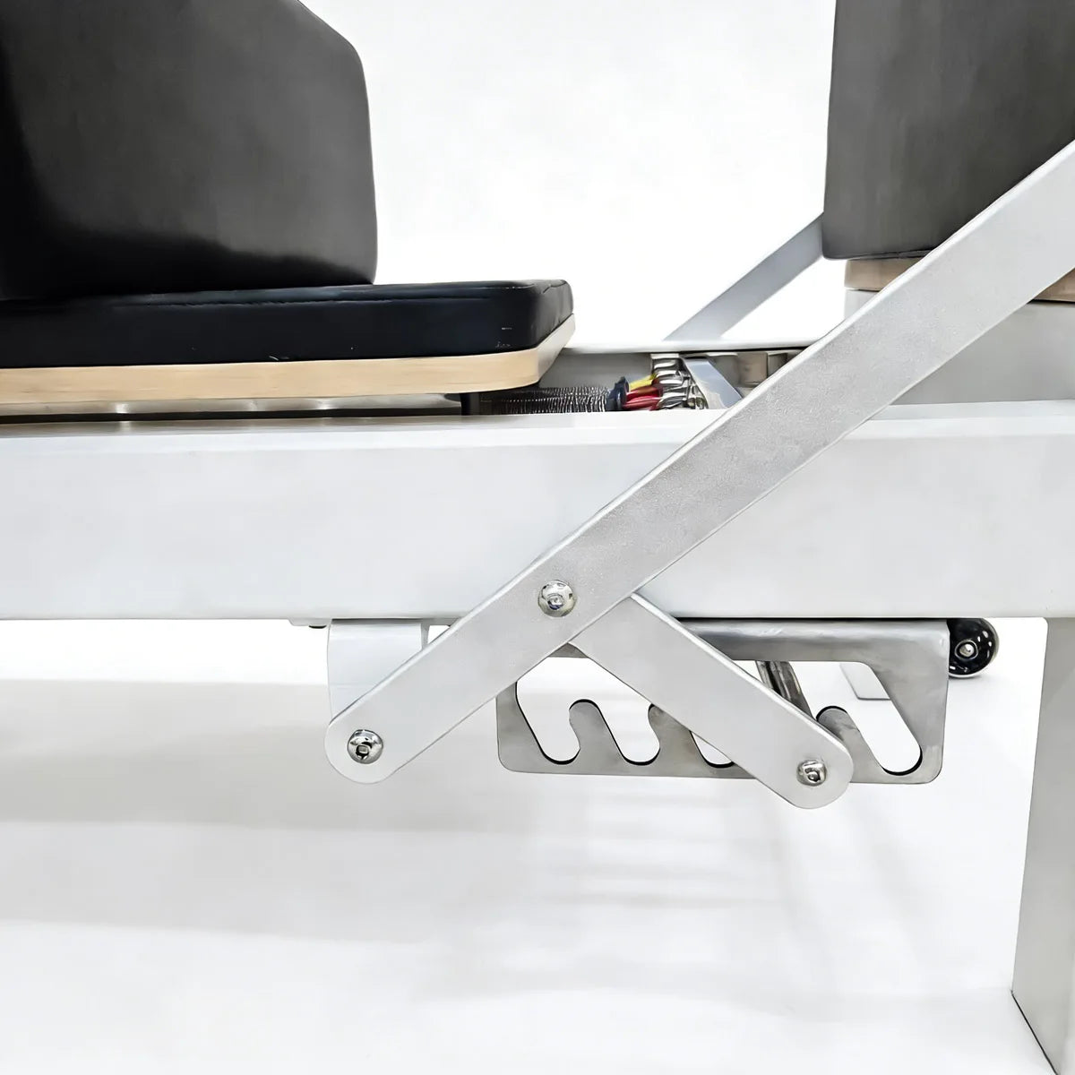 Professional Aluminum Pilates Reformer with Tower for Studio Use