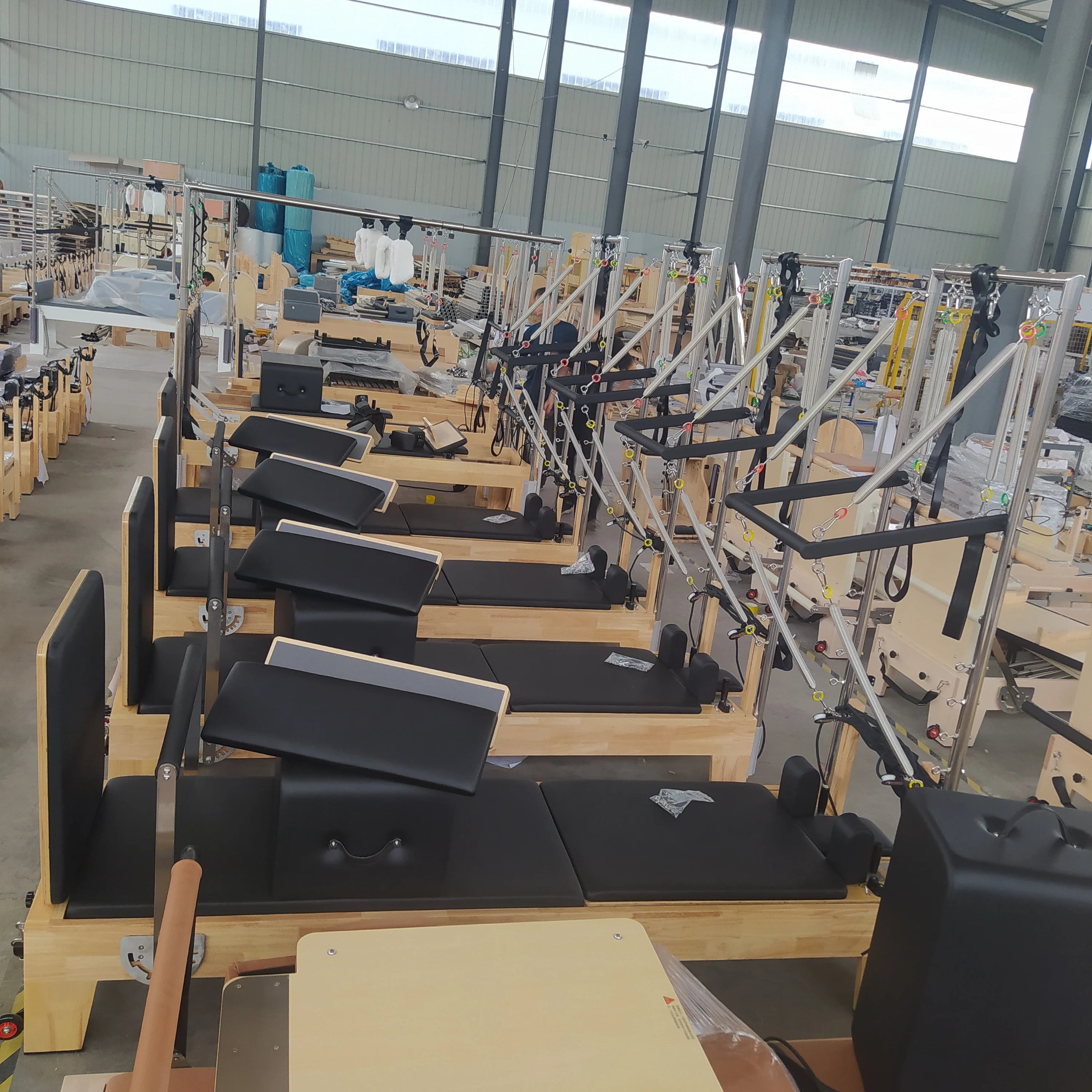 Oak Wood Pilates Reformer Tower with High Performance Carriage Black