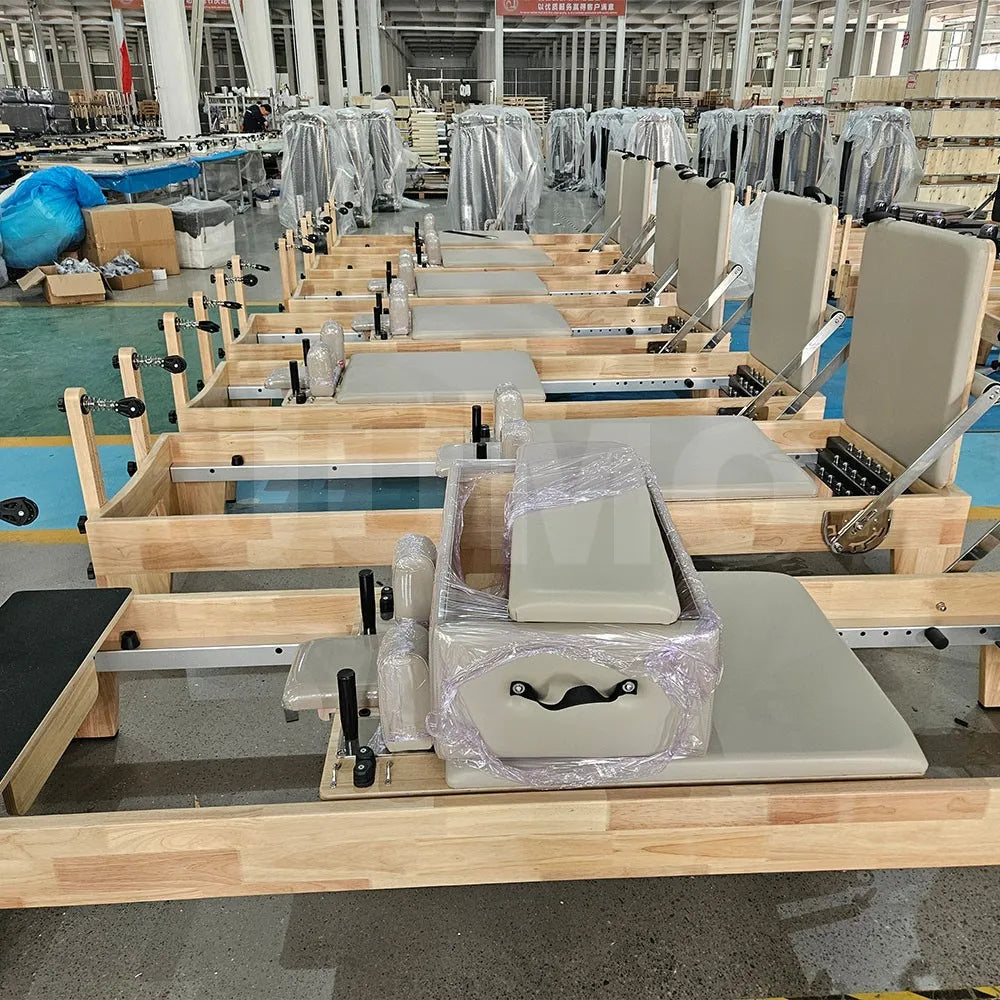 Customized Oak Wood Pilates Reformer Studio Training Machine Black