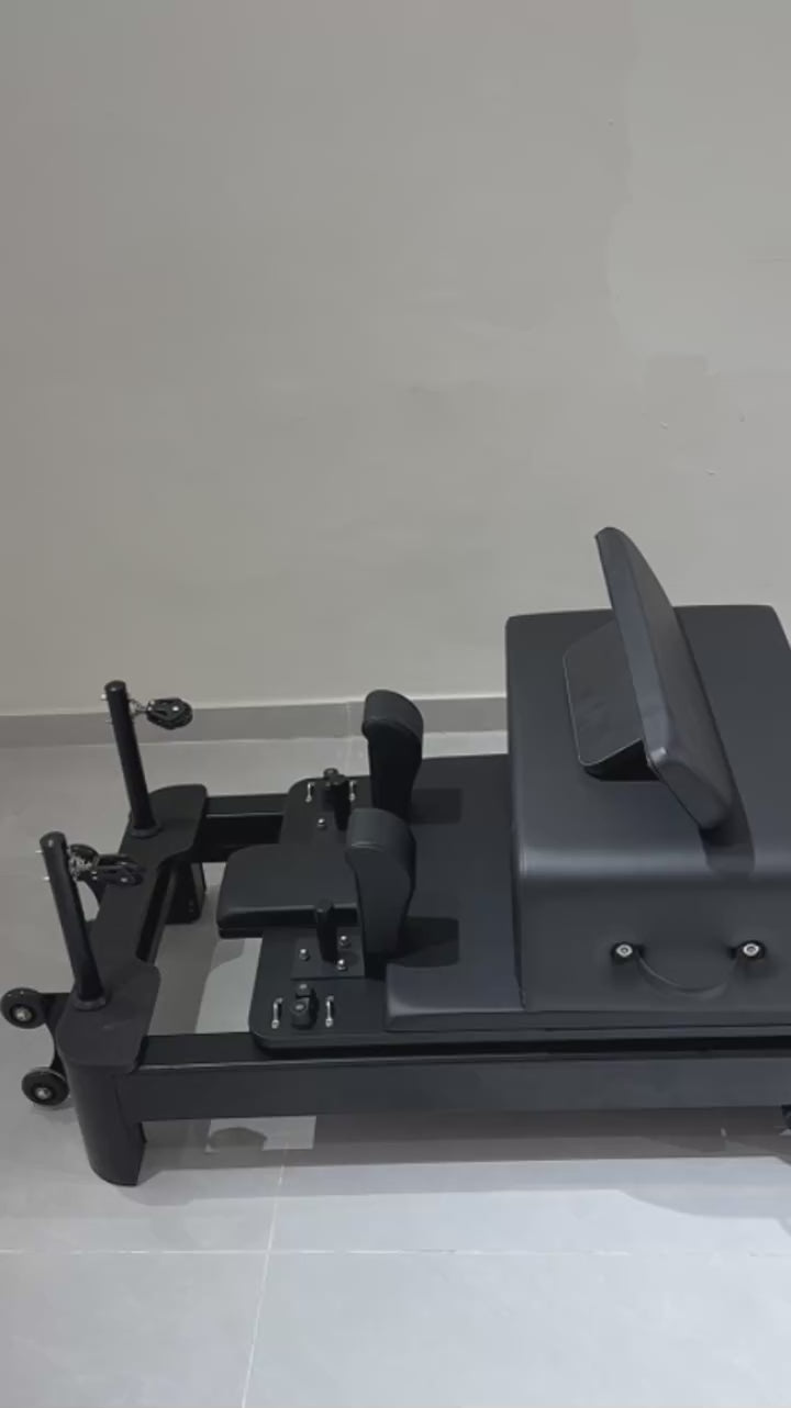 JUMO FFAB08-2 Aluminum Reformer Pilates Machine Black